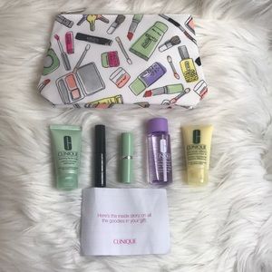 New Clinique gift set facial soap, lotion, makeup remover, lipstick, mascara bag